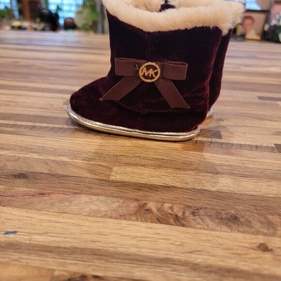 Michael Kors Baby Sweet Red Velvet & Faux Fur Booties - Picture 10 of 12